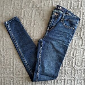 Hollister Mid-Rise Super Skinny Jeans